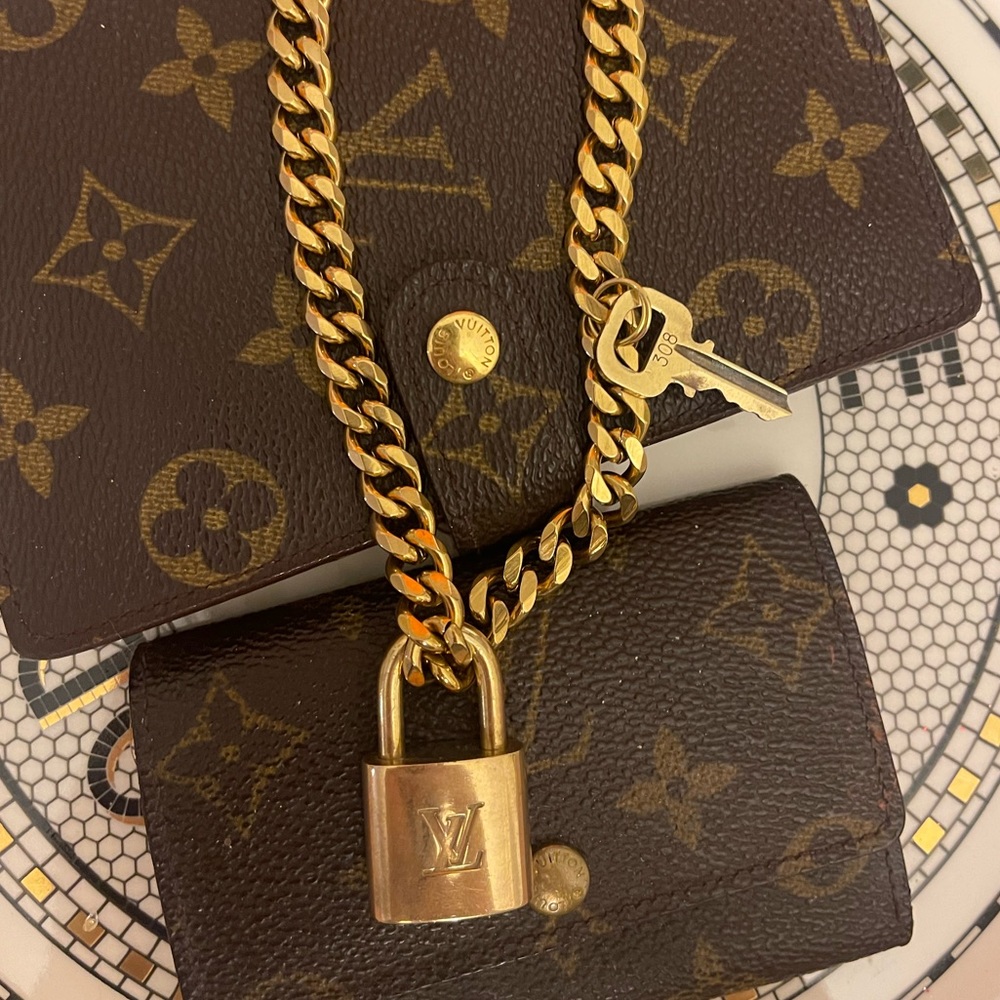 Authentic Louis Vuitton Lock and Key Set on Chain - Picture 3 of 13
